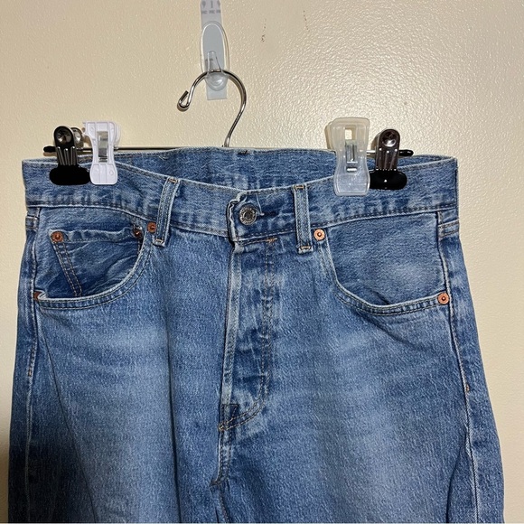 Levi’s Premium 501 ‘93 Straight Fit Men’s Jeans Basil Sky Destructed Medium Wash - Picture 6 of 16